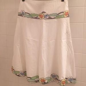 White Skirt New w Tags sz 2 French Connection